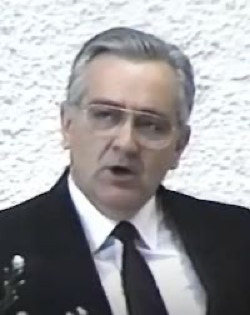 In closed hands, the hope was expressed that Richard Fehr, as the 7th Chief Apostle, would lead the people of God to perfection.